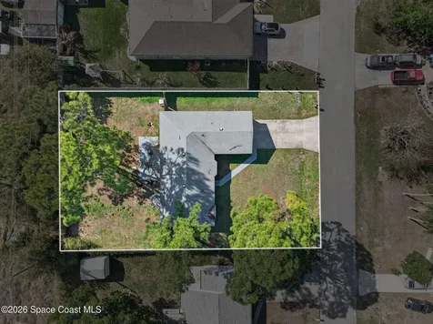 1627 Glencove Avenue NW Palm Bay FL 32907