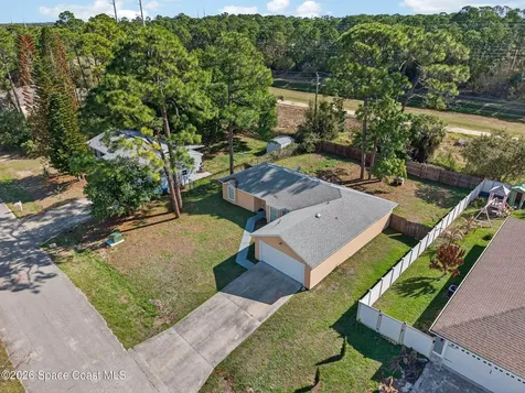 1627 Glencove Avenue NW Palm Bay FL 32907