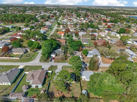1627 Glencove Avenue NW Palm Bay FL 32907