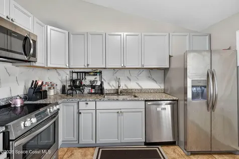 1627 Glencove Avenue NW Palm Bay FL 32907