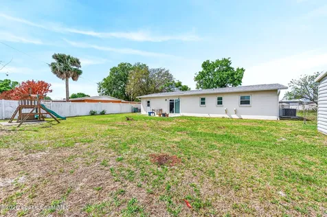 1957 Glenwood Drive Melbourne FL 32935