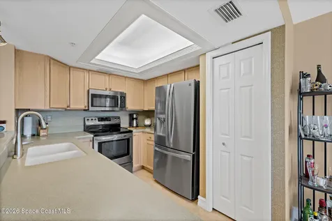 8472 Ridgewood Avenue Cape Canaveral FL 32920
