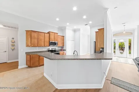 471 Hallmark Street SE Palm Bay FL 32909