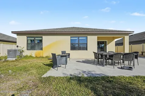 7539 Tourmaline Drive Grant FL 32949