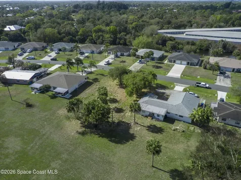 358 S Wimbrow Drive Sebastian FL 32958