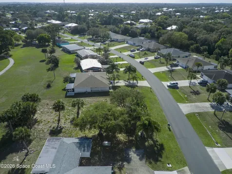 358 S Wimbrow Drive Sebastian FL 32958