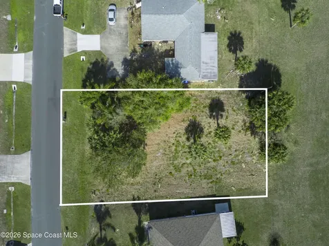 358 S Wimbrow Drive Sebastian FL 32958