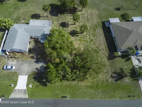 358 S Wimbrow Drive Sebastian FL 32958