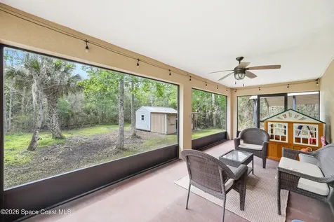 4055 Palm Avenue Mims FL 32754