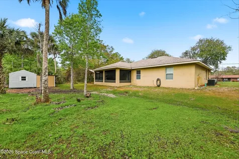 4055 Palm Avenue Mims FL 32754