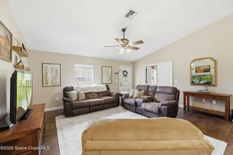 4055 Palm Avenue Mims FL 32754