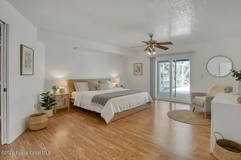 939 Peach Avenue NE Palm Bay FL 32907