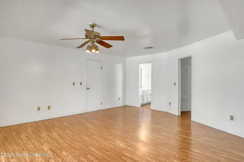 939 Peach Avenue NE Palm Bay FL 32907