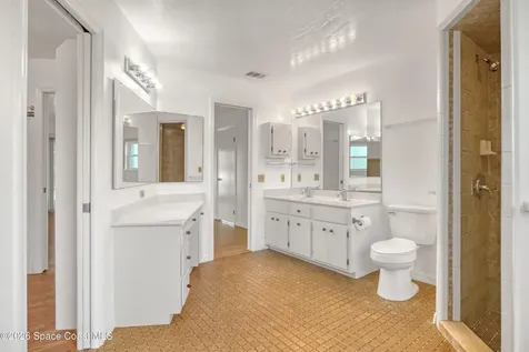939 Peach Avenue NE Palm Bay FL 32907
