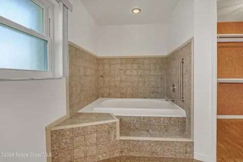 939 Peach Avenue NE Palm Bay FL 32907