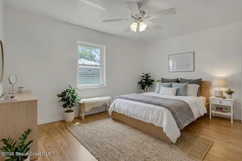 939 Peach Avenue NE Palm Bay FL 32907