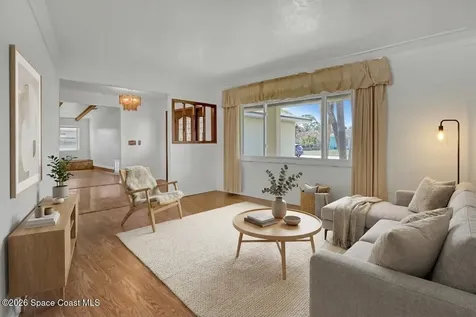 939 Peach Avenue NE Palm Bay FL 32907