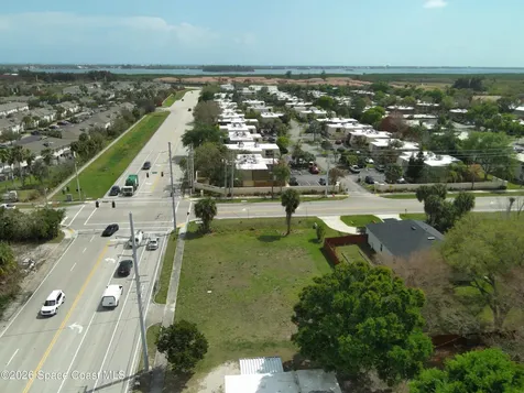 1185 6th Avenue Vero Beach FL 32960