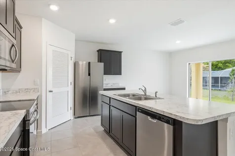 1072 Roseland Road Sebastian FL 32958