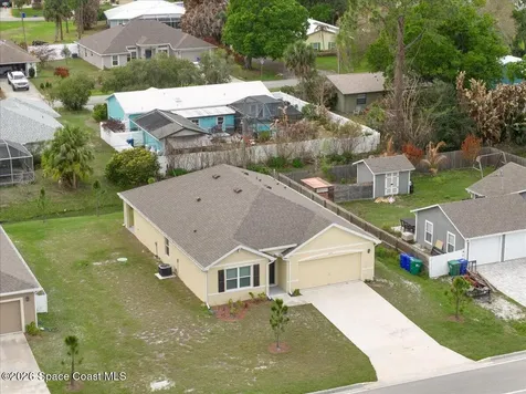 1072 Roseland Road Sebastian FL 32958