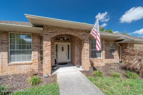 3910 Wateroak Way Titusville FL 32796