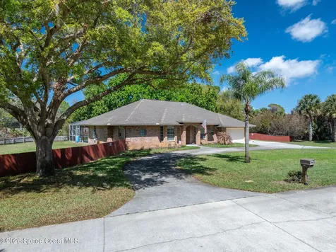 3910 Wateroak Way Titusville FL 32796