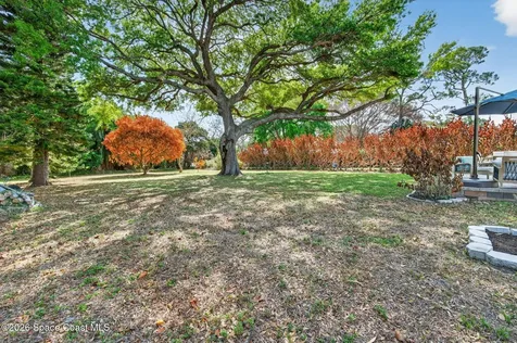 1046 N Tropical Trail Merritt Island FL 32953