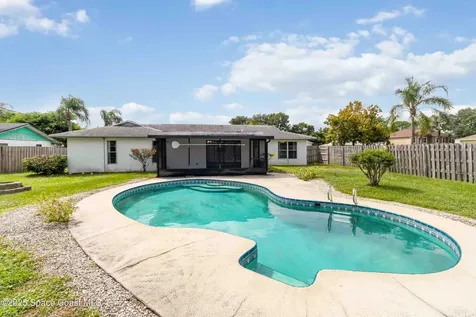 627 Binney Street NE Palm Bay FL 32907