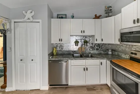 1485 Malibu Circle NE Palm Bay FL 32905