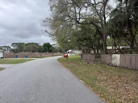 1160 Grapefruit Road SE Palm Bay FL 32909
