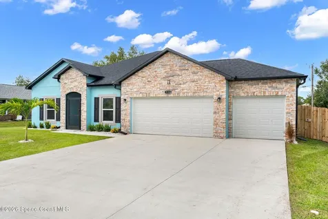 1024 Tevis Street SE Palm Bay FL 32909