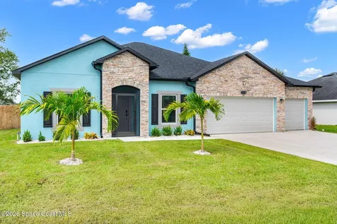 189 Tudor Road SW Palm Bay FL 32908
