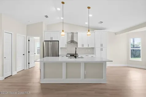 5868 NW Hann Drive Port St. Lucie FL 34986