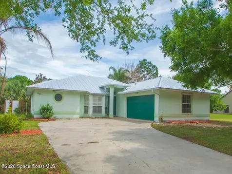 9084 102nd Avenue Vero Beach FL 32967