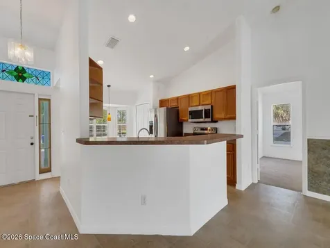 9084 102nd Avenue Vero Beach FL 32967