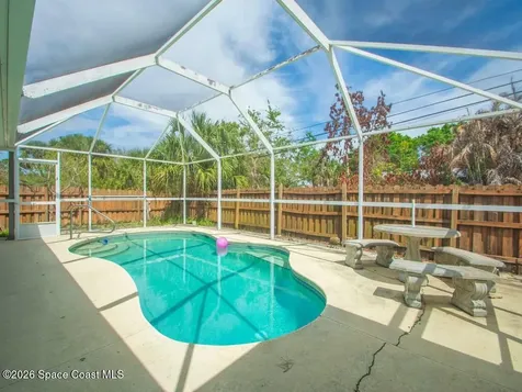 9084 102nd Avenue Vero Beach FL 32967
