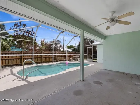 9084 102nd Avenue Vero Beach FL 32967