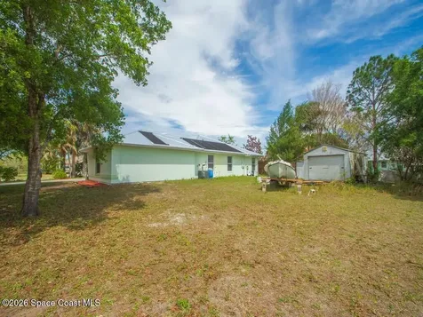 9084 102nd Avenue Vero Beach FL 32967