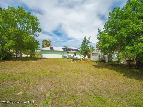 9084 102nd Avenue Vero Beach FL 32967