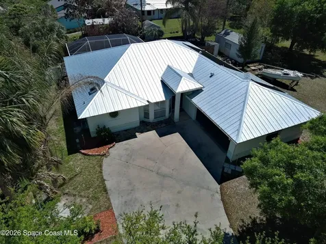 9084 102nd Avenue Vero Beach FL 32967