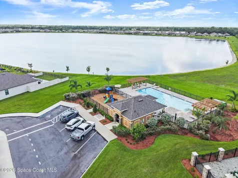 1814 Farmhouse Road SE Palm Bay FL 32909