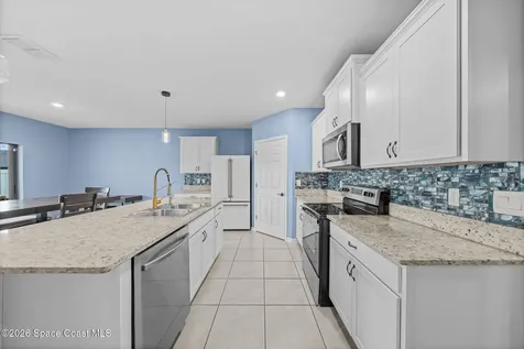 1814 Farmhouse Road SE Palm Bay FL 32909