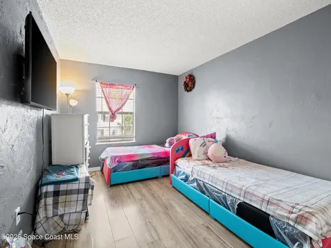 1413 Manor Drive NE Palm Bay FL 32905