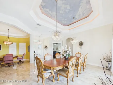 1360 S Village Square Vero Beach FL 32966
