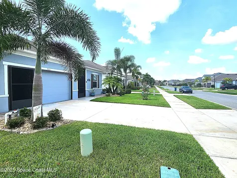 731 Corbin Circle SW Palm Bay FL 32909