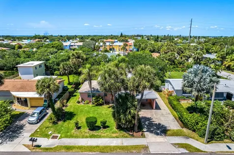 214 S Orlando Avenue Cocoa Beach FL 32931