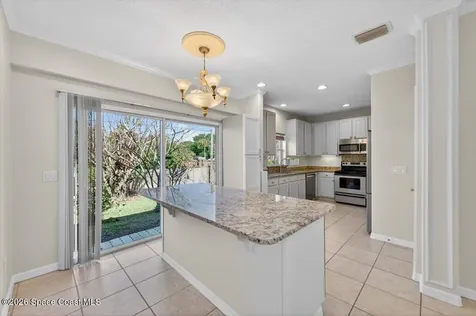 914 Sierra Place NE Palm Bay FL 32907