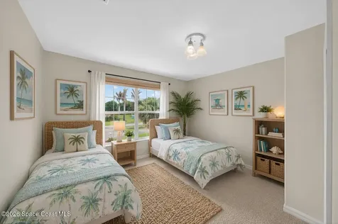 914 Sierra Place NE Palm Bay FL 32907