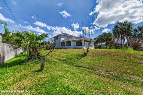 914 Sierra Place NE Palm Bay FL 32907