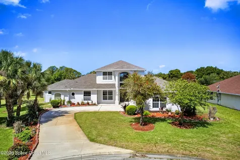 914 Sierra Place NE Palm Bay FL 32907